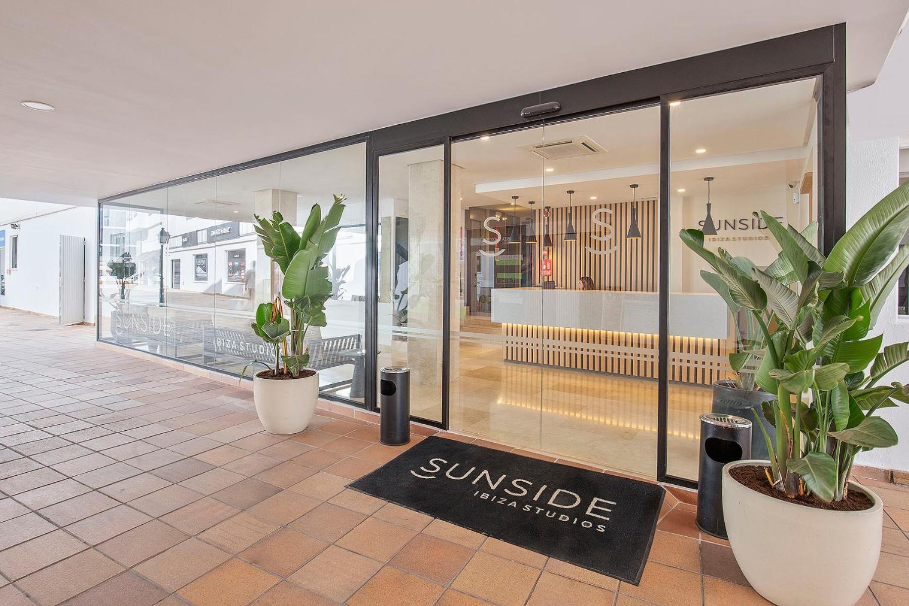 Sunside Ibiza Studios - Only Adults- Formerly Known As Central Park 샌안토니오 외부 사진