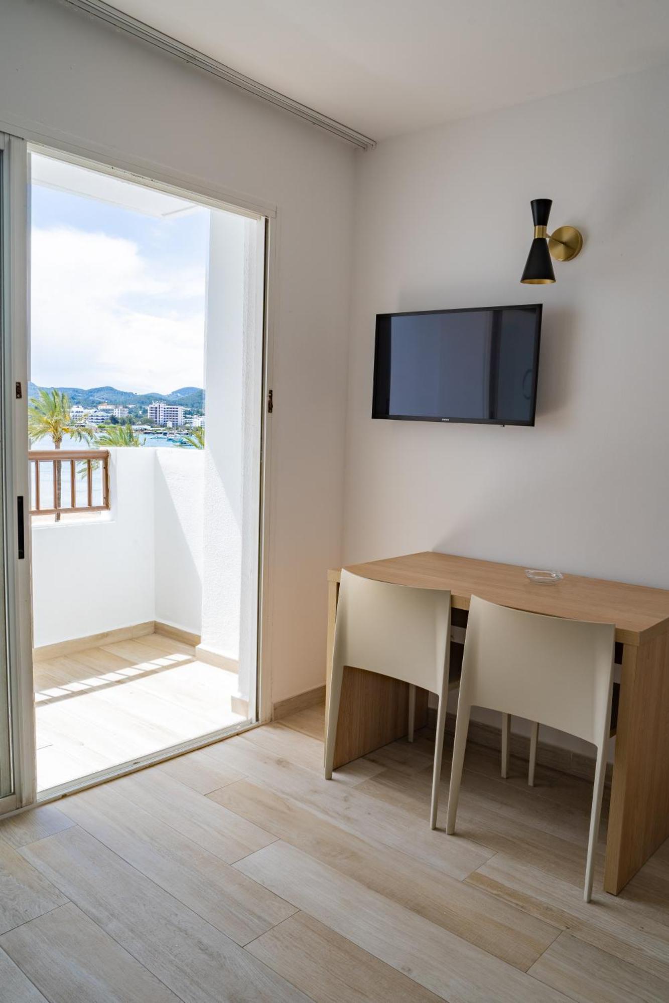 Sunside Ibiza Studios - Only Adults- Formerly Known As Central Park 샌안토니오 외부 사진