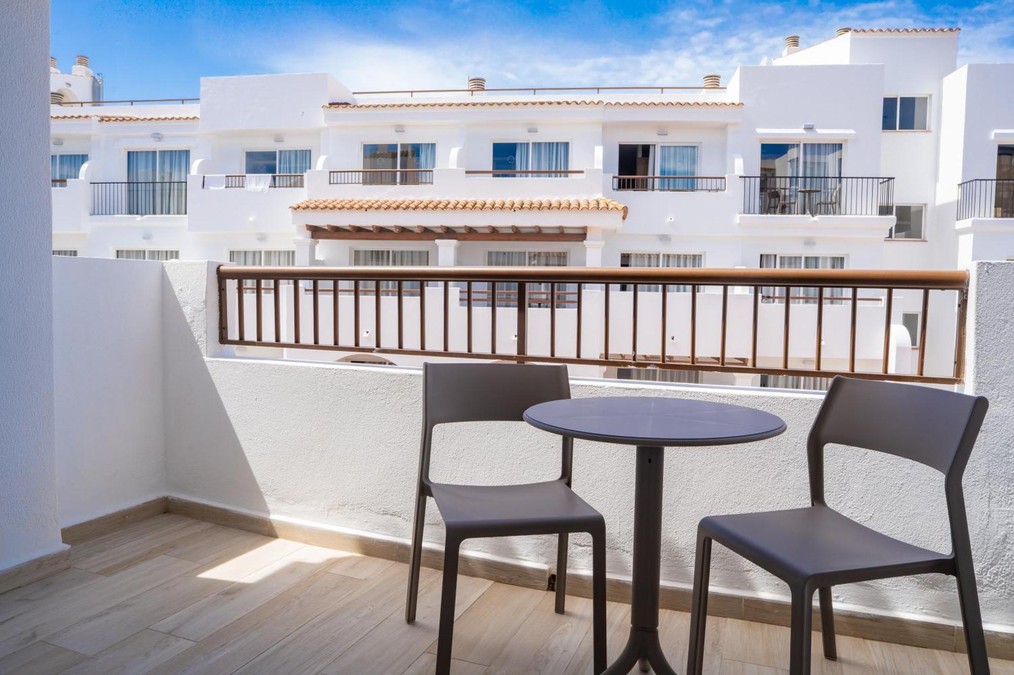 Sunside Ibiza Studios - Only Adults- Formerly Known As Central Park 샌안토니오 외부 사진