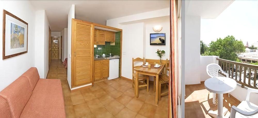 Sunside Ibiza Studios - Only Adults- Formerly Known As Central Park 샌안토니오 외부 사진
